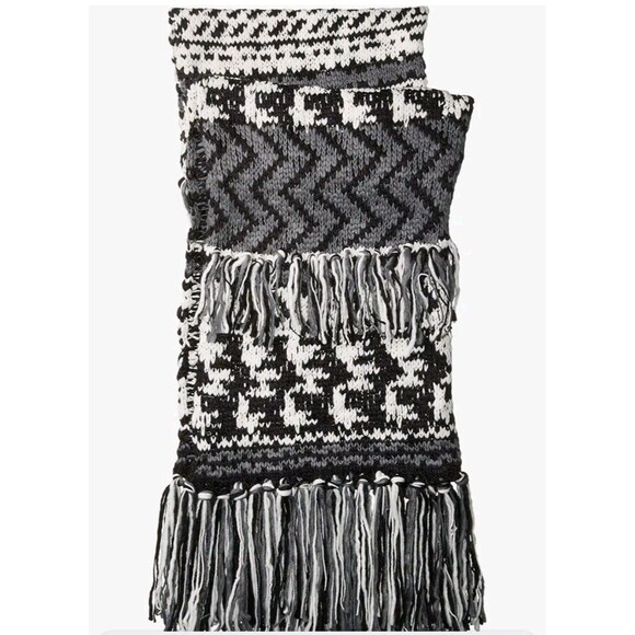 STEVE MADDEN Designer BLACK & WHITE Long Thick Warm Knit SCARF MUFFLER WRAP NWT - Picture 2 of 3